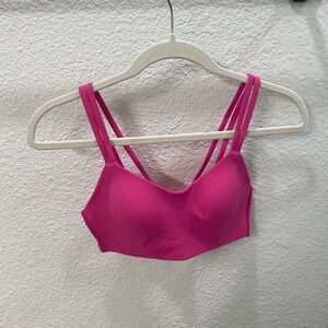 Lululemon like a cloud bra